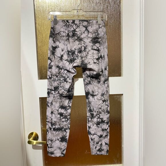 NWOT Lululemon Wunder Under High-Rise Tight 25” - Picture 3 of 5